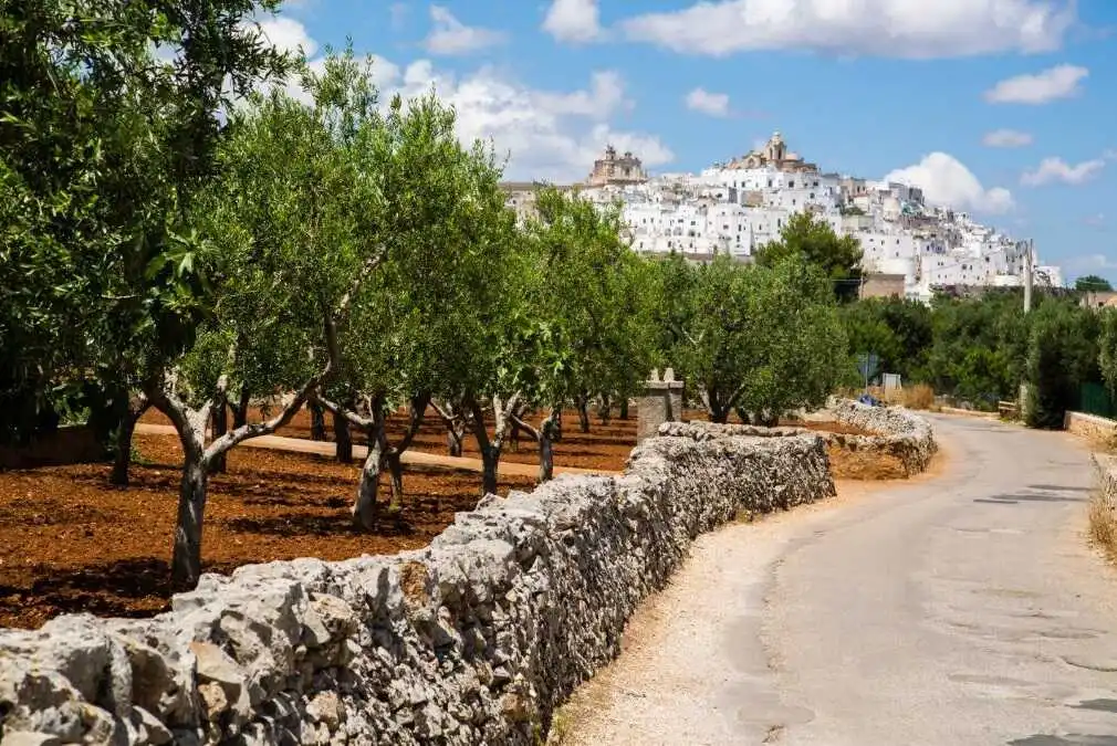 Ostuni ©planetix über Canva